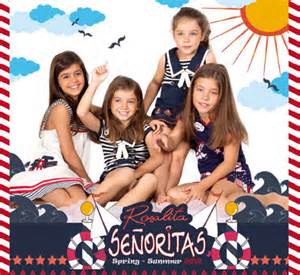 a gaggle of senoritas